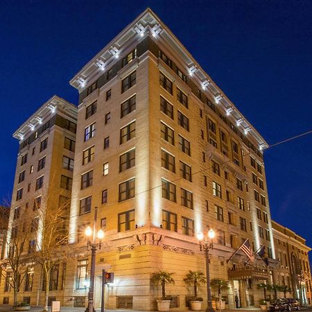 Hotel Deluxe Portland Exterior photo